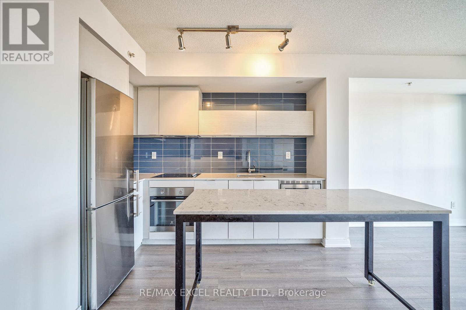 2303 - 20 Thomas Riley Road, Toronto, Ontario  M9B 1B3 - Photo 14 - W12785796