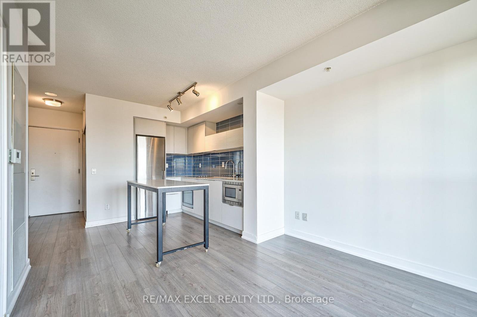2303 - 20 Thomas Riley Road, Toronto, Ontario  M9B 1B3 - Photo 25 - W12785796