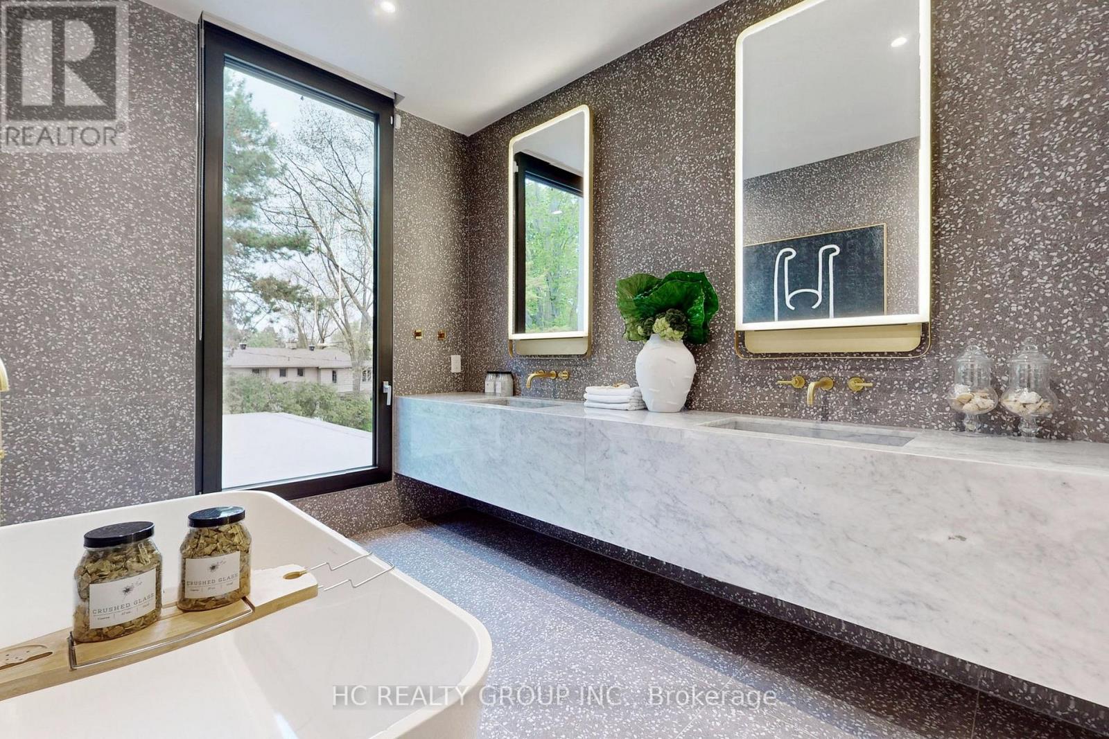 1336 Hillhurst Road, Oakville, Ontario  L6J 1X5 - Photo 25 - W12785802