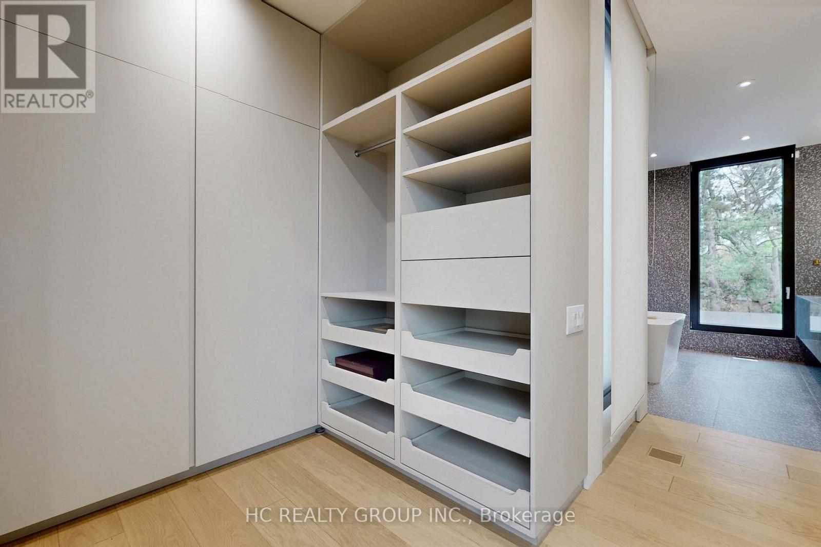 1336 Hillhurst Road, Oakville, Ontario  L6J 1X5 - Photo 28 - W12785802