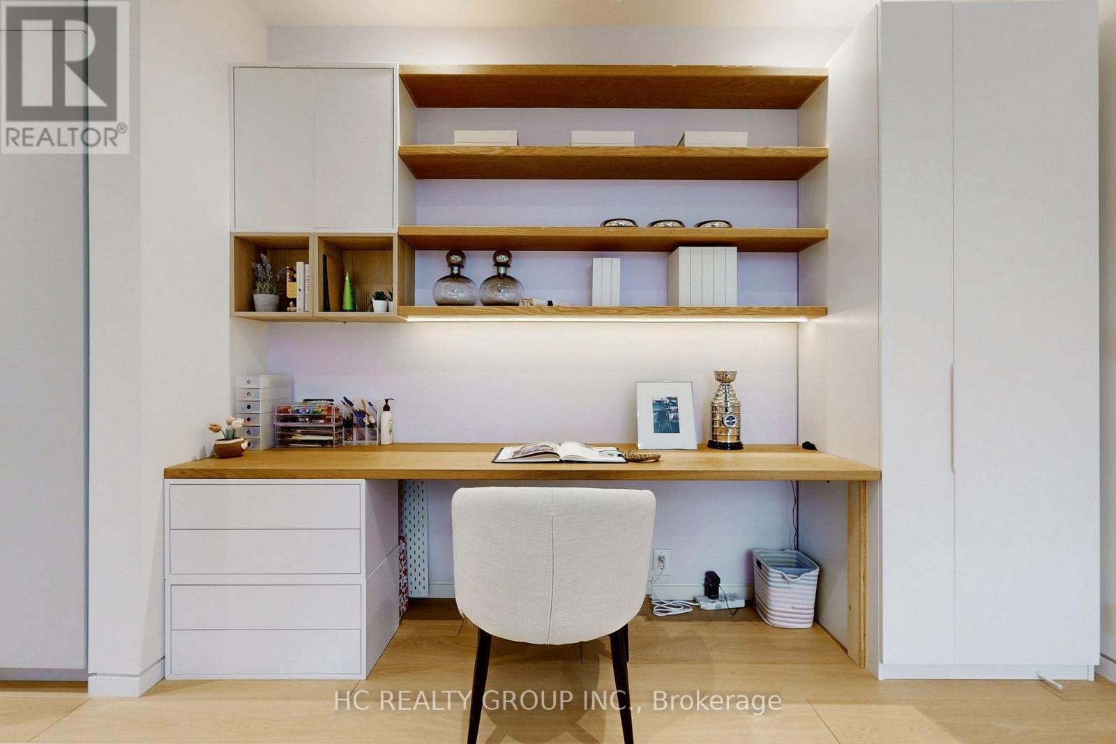 1336 Hillhurst Road, Oakville, Ontario  L6J 1X5 - Photo 32 - W12785802