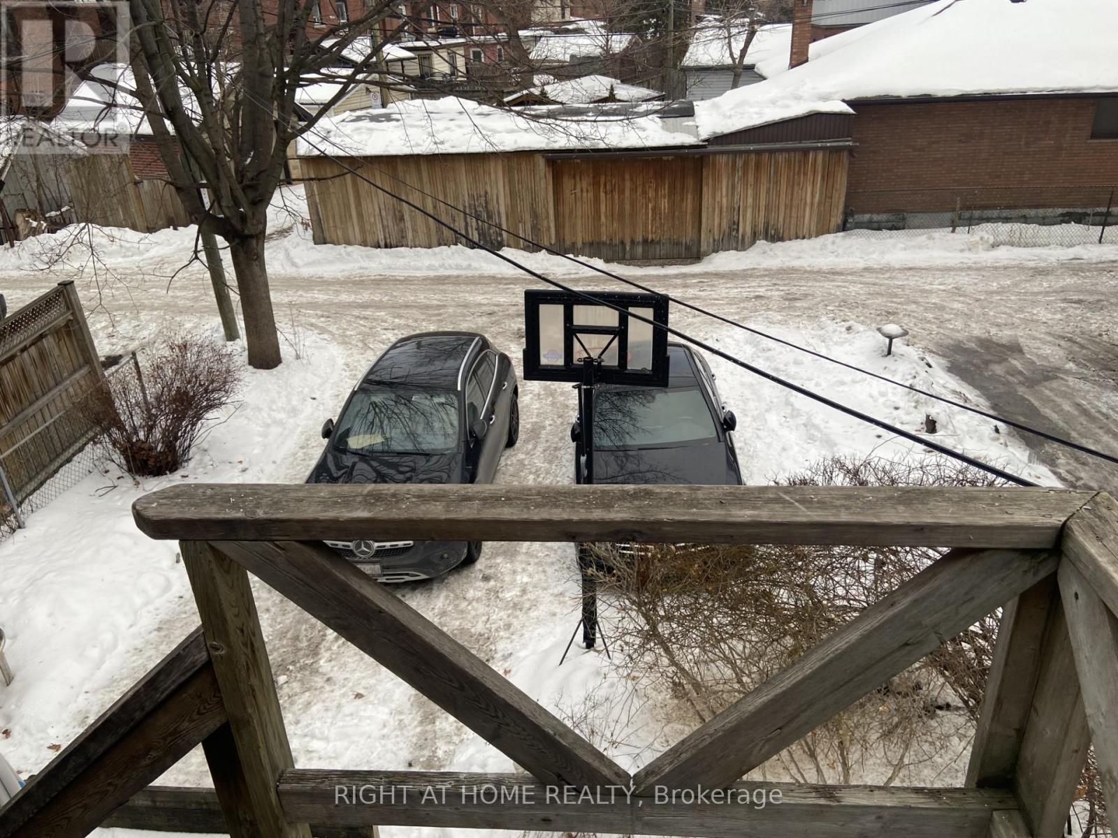 995 Main Street E, Hamilton, Ontario  L8M 1N3 - Photo 2 - X12785812