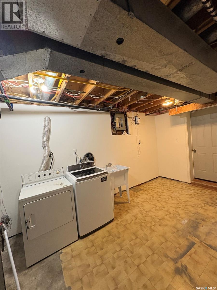 101 St Laurent Crescent, Saskatoon, Saskatchewan  S7L 7L2 - Photo 12 - SK028510