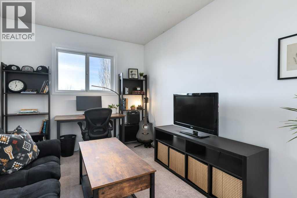 28 Everstone Way Sw, Calgary, Alberta  T2Y 4E4 - Photo 26 - A2284656