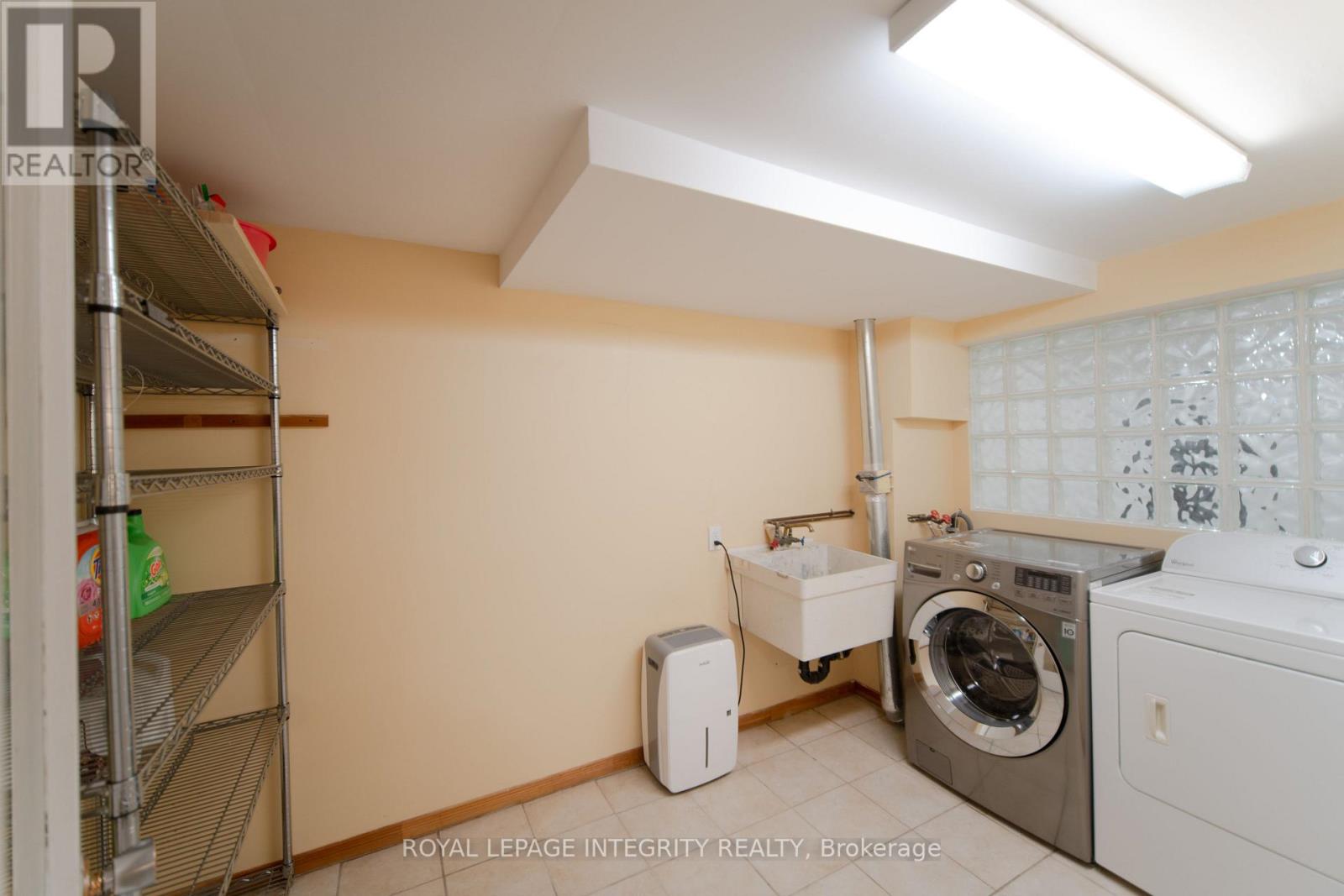 652 La Verendrye Drive, Ottawa, Ontario  K1J 7X4 - Photo 26 - X12785824