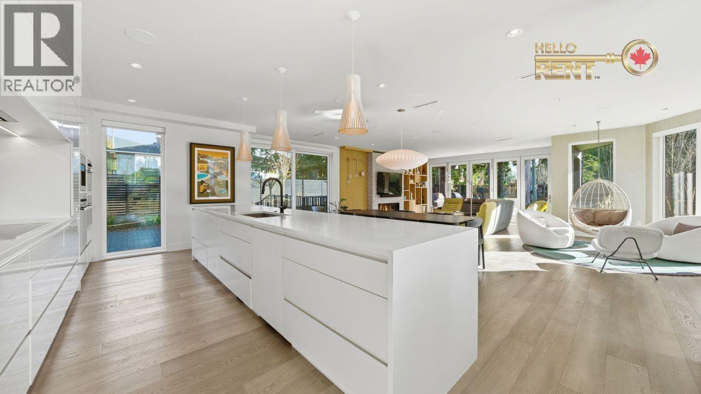 2710 Crescentview Drive, North Vancouver, British Columbia  V7R 2V1 - Photo 12 - R3089673