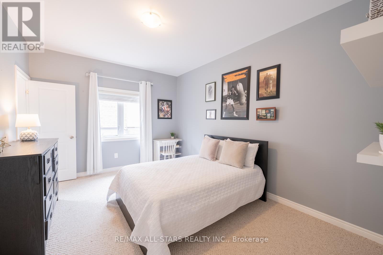 61 Manor Forest Road, East Gwillimbury, Ontario  L0G 1M0 - Photo 27 - N12785816