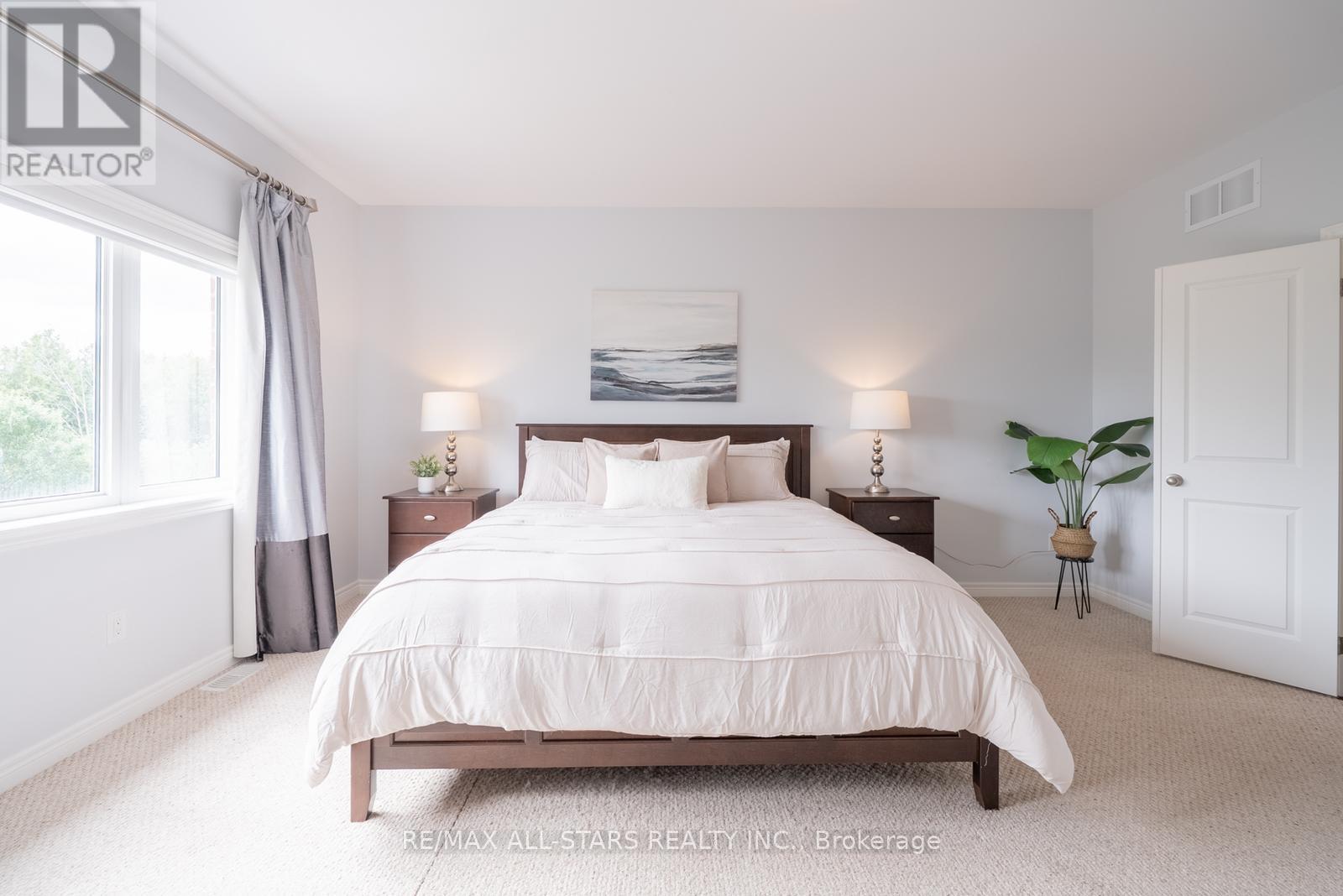 61 Manor Forest Road, East Gwillimbury, Ontario  L0G 1M0 - Photo 35 - N12785816