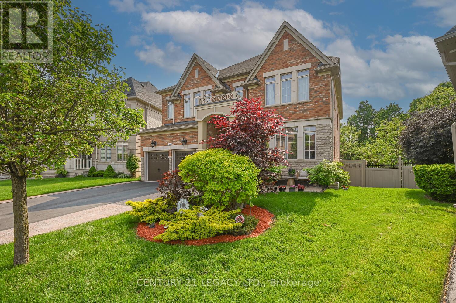 34 Cannington Crescent, Brampton, Ontario  L6X 2Y5 - Photo 3 - W12785820