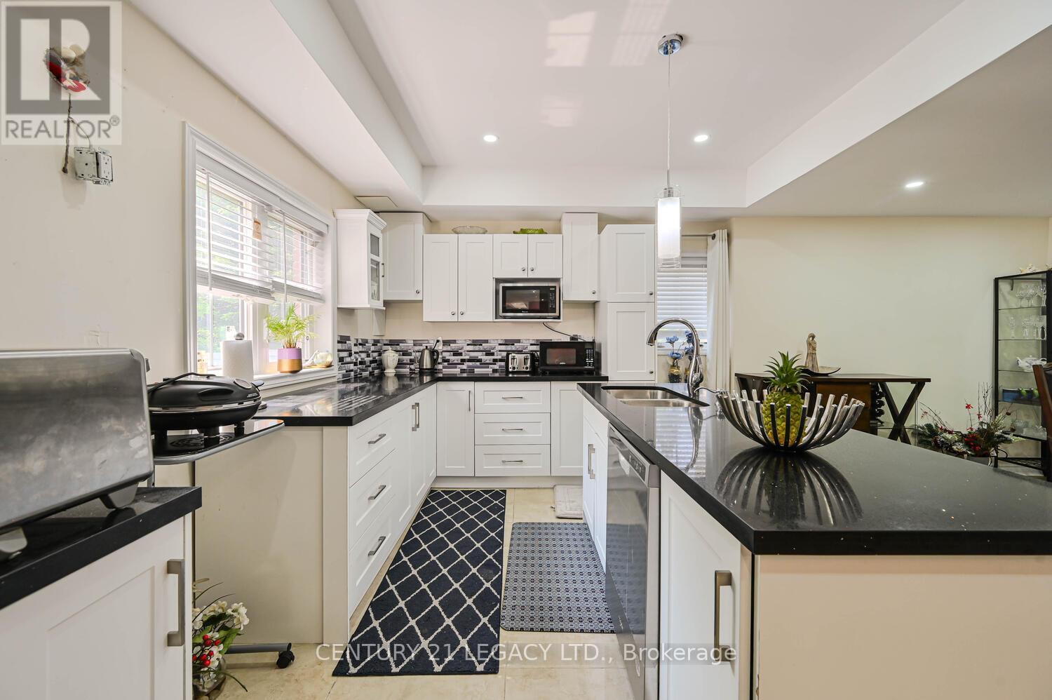 34 Cannington Crescent, Brampton, Ontario  L6X 2Y5 - Photo 32 - W12785820