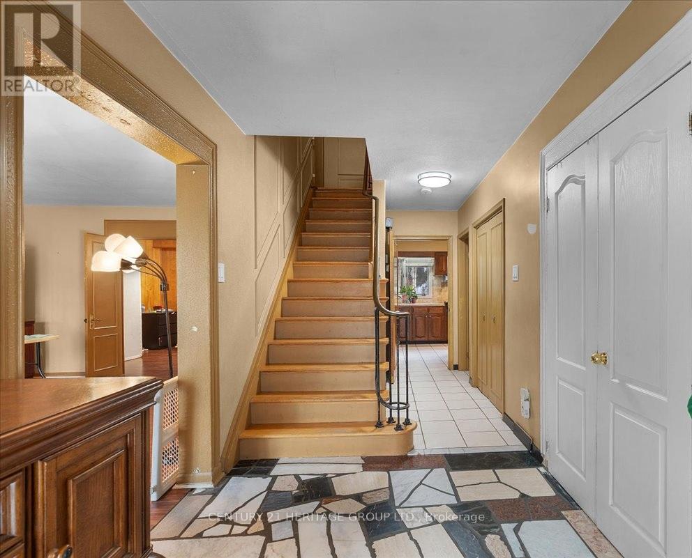 67 Elmhurst Drive, Hamilton, Ontario  L8T 1C5 - Photo 5 - X12785814