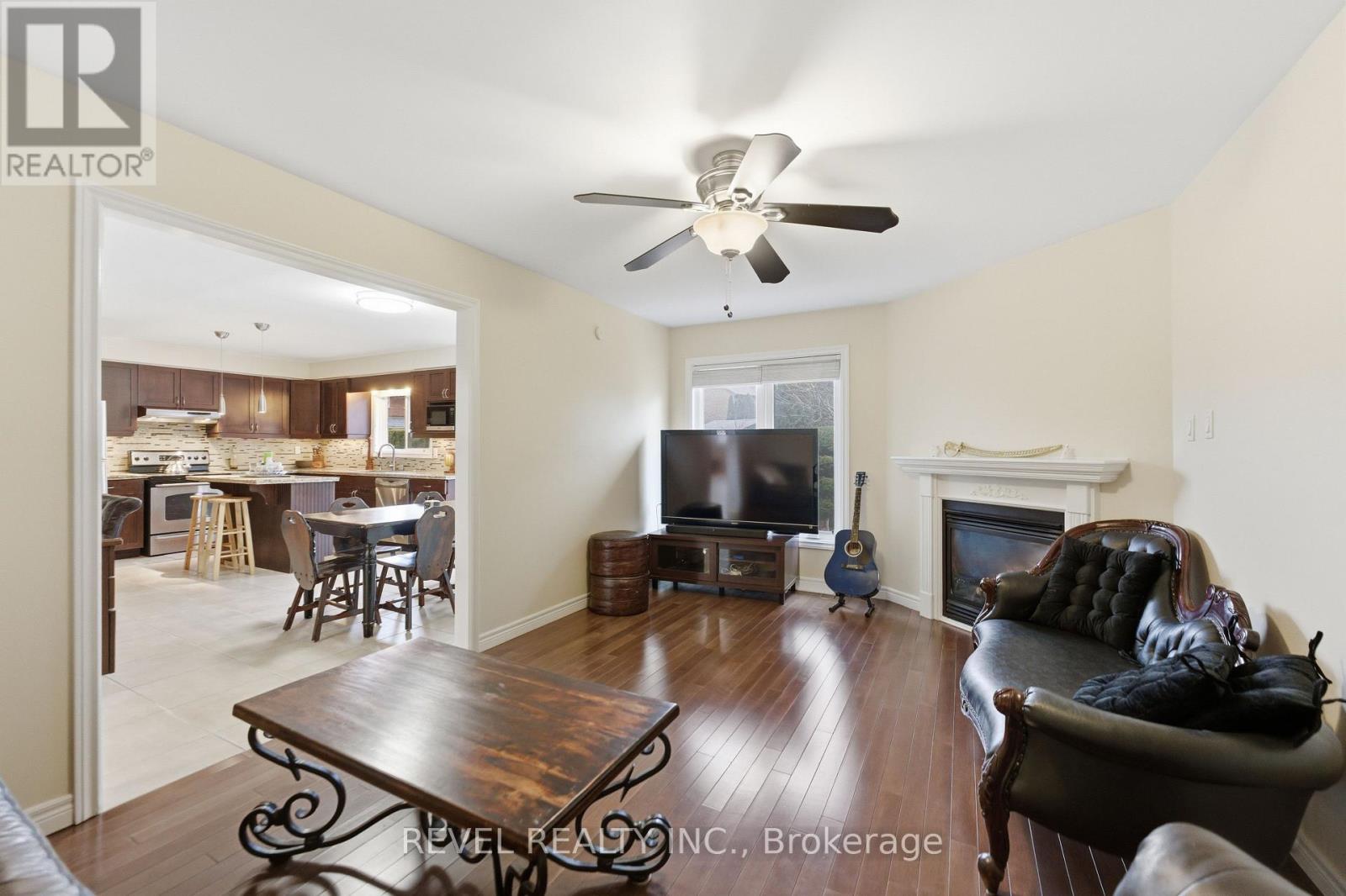 34 Haskins Court, Hamilton, Ontario  L8K 6R1 - Photo 7 - X12785826