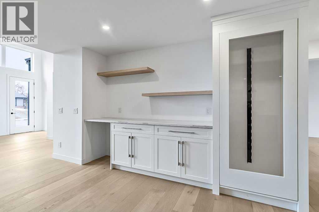 13016 Lake Twintree Road Se, Calgary, Alberta  t2j 2x3 - Photo 9 - A2284233