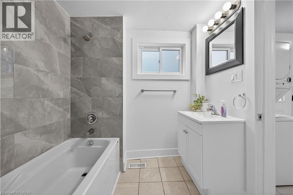 56 Division Street, St. Catharines, Ontario  L2R 3G5 - Photo 18 - 40798513