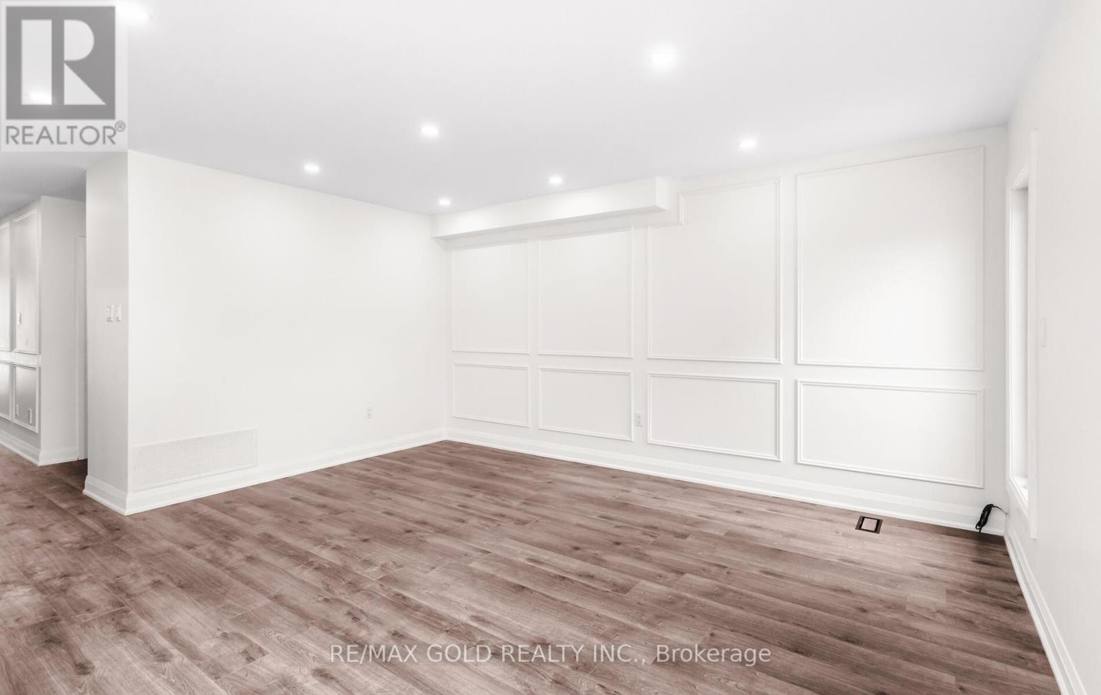 902 Delgado Drive, Mississauga, Ontario  L5V 2S4 - Photo 16 - W12784426