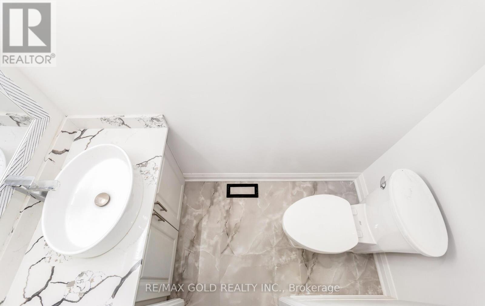 902 Delgado Drive, Mississauga, Ontario  L5V 2S4 - Photo 22 - W12784426