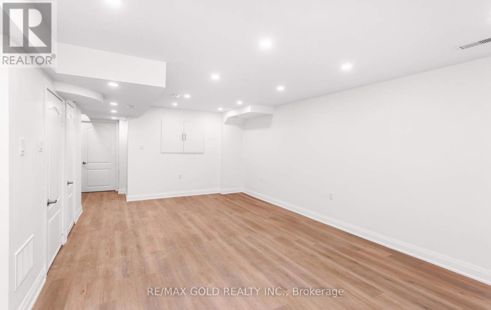 902 Delgado Drive, Mississauga, Ontario  L5V 2S4 - Photo 36 - W12784426