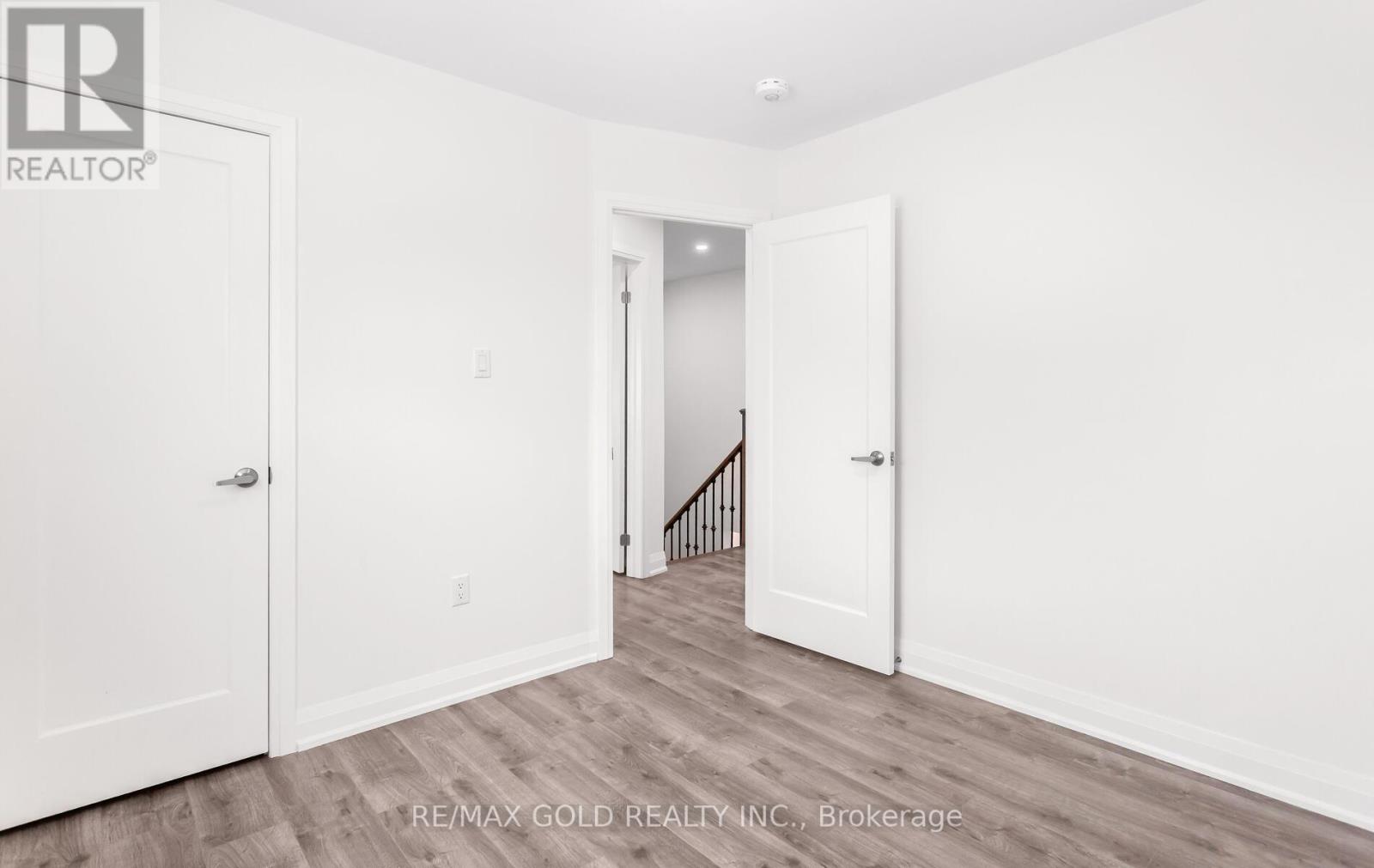 902 Delgado Drive, Mississauga, Ontario  L5V 2S4 - Photo 33 - W12784426