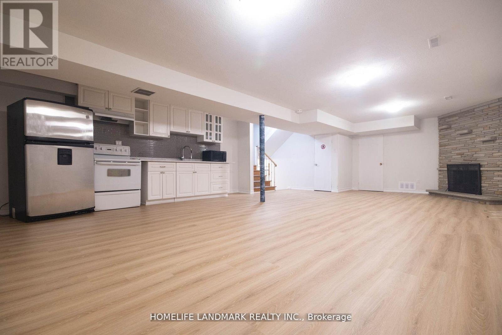 Room - 435 Connaught Avenue, Toronto (Newtonbrook West), Ontario  M2R 2M4 - Photo 3 - C12785828