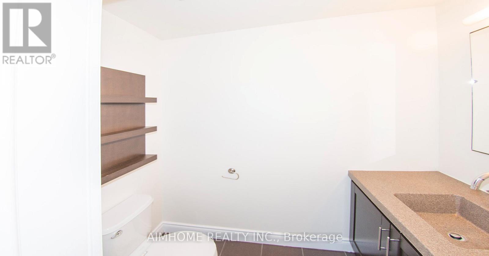 Th 118 - 90 Stadium Road, Toronto, Ontario  M5V 3W5 - Photo 16 - C12785838