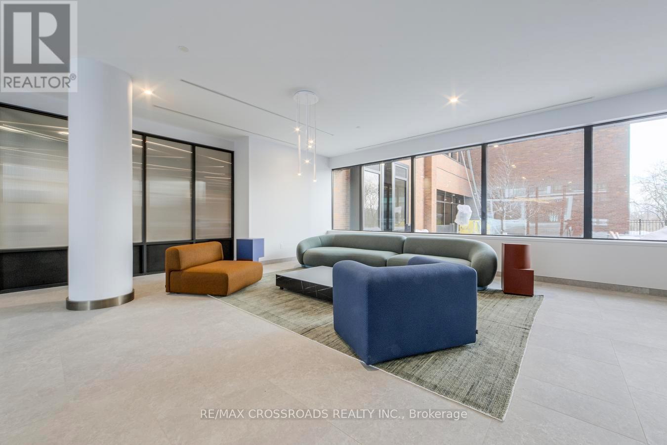 702 - 1 Quarrington Lane, Toronto, Ontario  M3C 0S4 - Photo 2 - C12785846