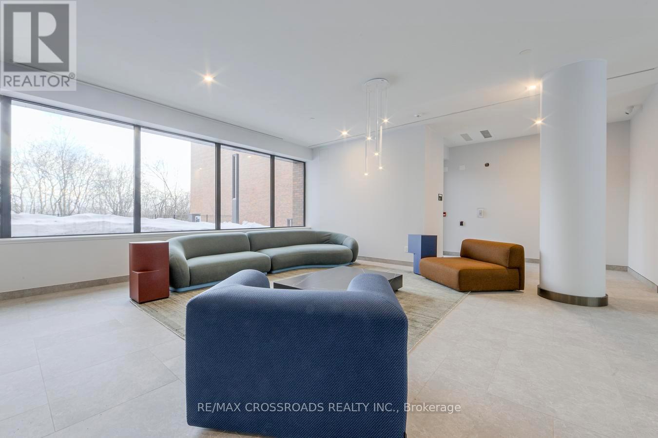 702 - 1 Quarrington Lane, Toronto, Ontario  M3C 0S4 - Photo 3 - C12785846