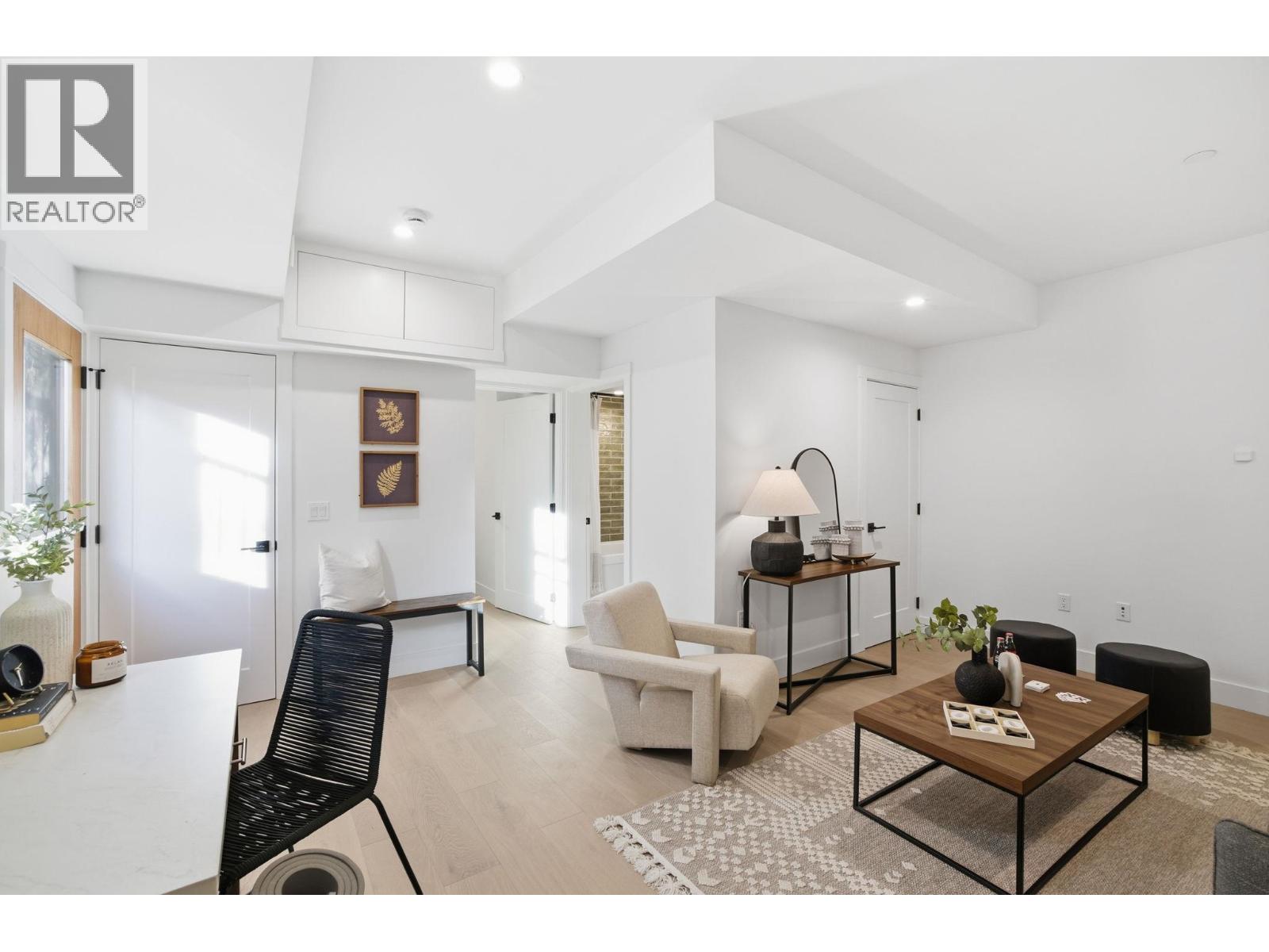 1967 Napier Street, Vancouver, British Columbia  V5L 2N6 - Photo 11 - R3089573