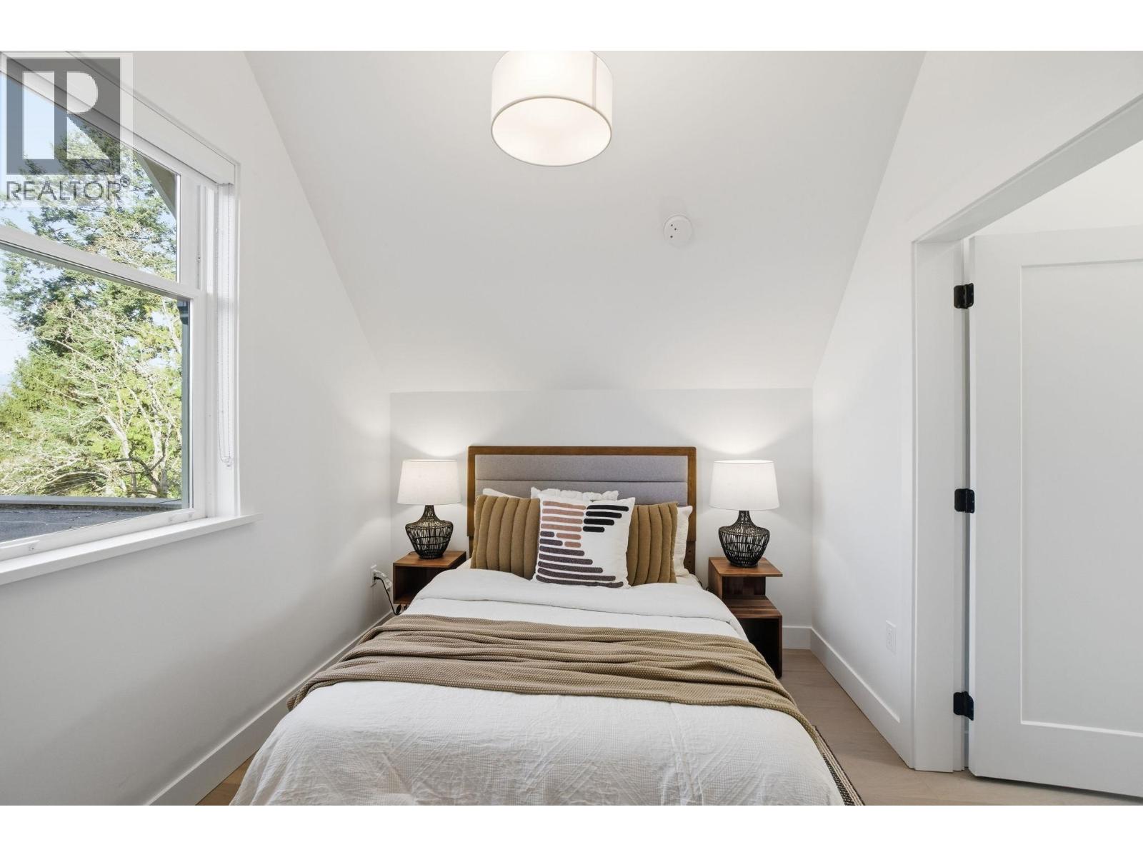 1967 Napier Street, Vancouver, British Columbia  V5L 2N6 - Photo 22 - R3089573