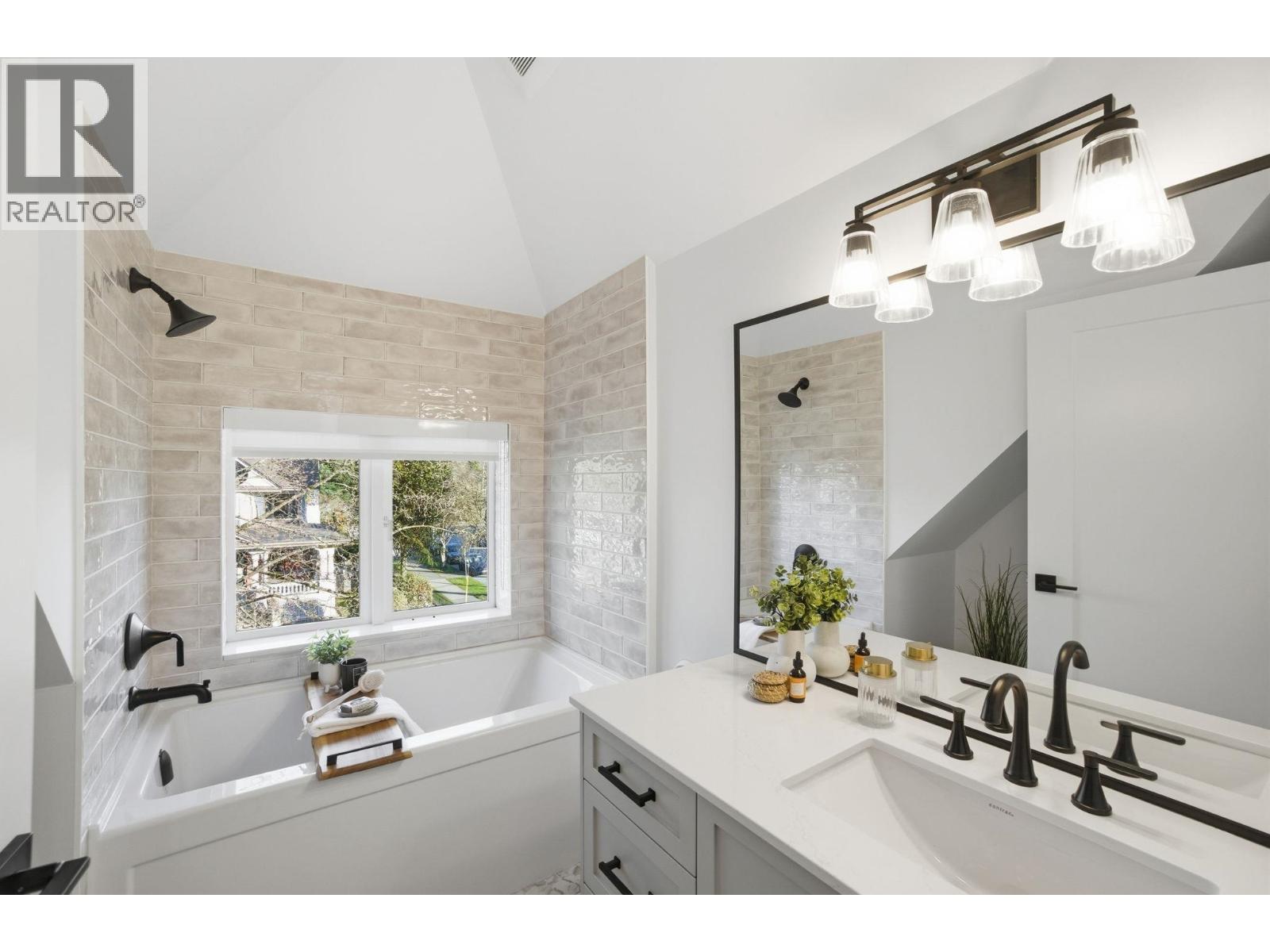 1967 Napier Street, Vancouver, British Columbia  V5L 2N6 - Photo 18 - R3089573