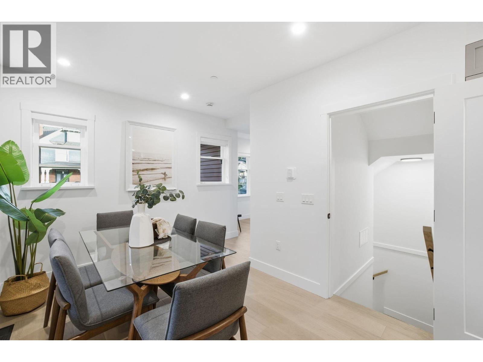 1081 Semlin Drive, Vancouver, British Columbia  V5L 2N6 - Photo 9 - R3089571