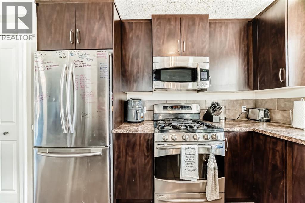 4, 133 Copperpond Heights Se, Calgary, Alberta  T2Z 1C5 - Photo 6 - A2274789