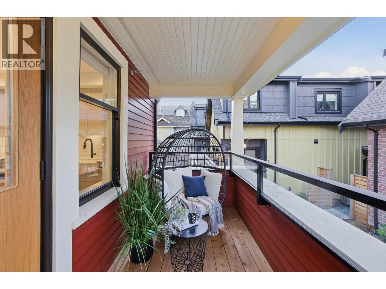 1081 Semlin Drive, Vancouver, British Columbia  V5L 2N6 - Photo 11 - R3089571