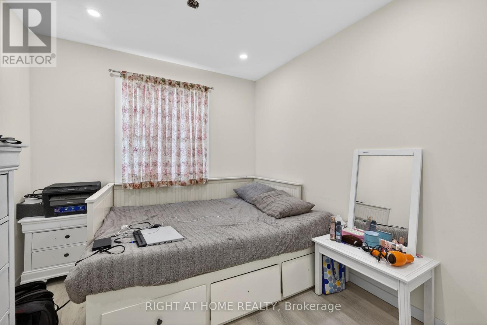 100 Metro Road S, Georgina, Ontario  L4P 1W2 - Photo 21 - N12785830