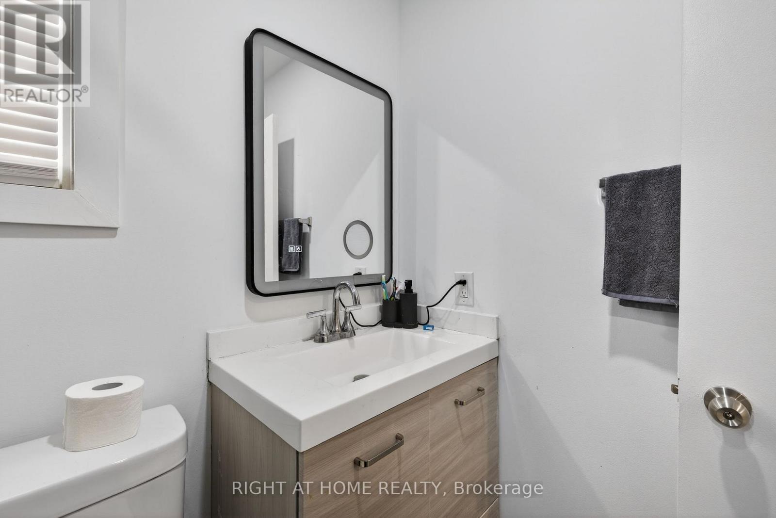 100 Metro Road S, Georgina, Ontario  L4P 1W2 - Photo 25 - N12785830