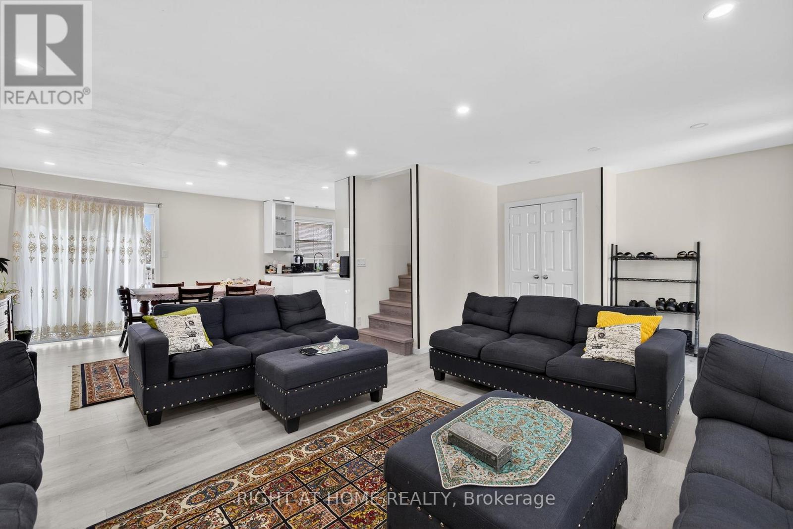 100 Metro Road S, Georgina, Ontario  L4P 1W2 - Photo 8 - N12785830