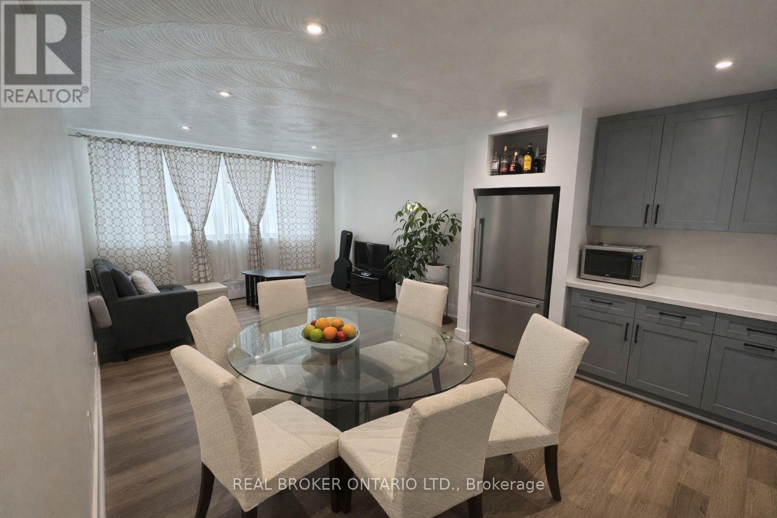 2b - 50 Benson Avenue, Richmond Hill, Ontario  L4C 4E6 - Photo 2 - N12785832