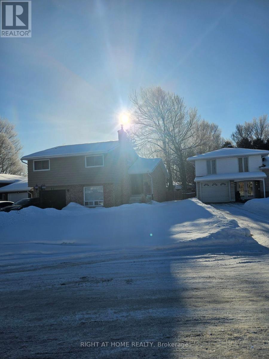 27 Shore Acres Boulevard, North Bay, Ontario  P1A 1B7 - Photo 30 - X12780784