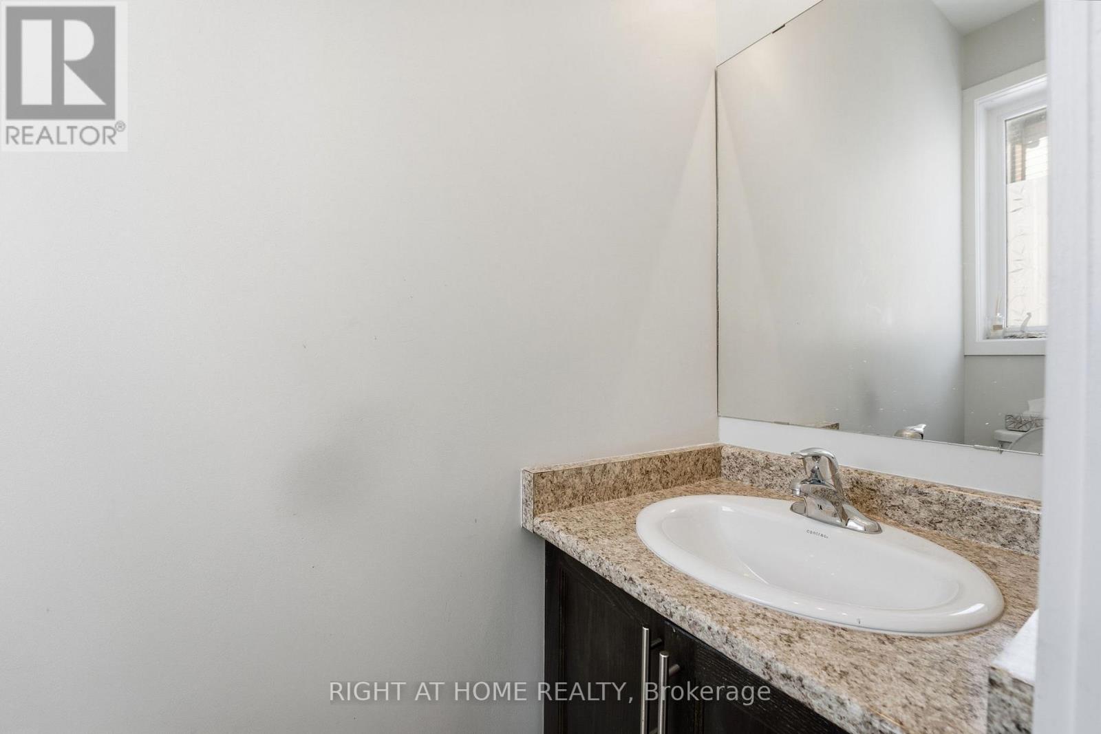 67 - 590 North Service Road, Hamilton, Ontario  L8E 0K5 - Photo 14 - X12785844