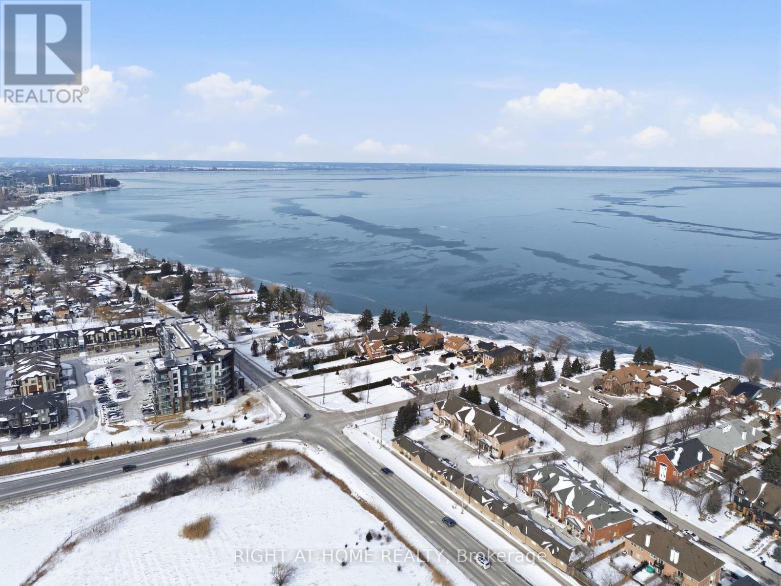 67 - 590 North Service Road, Hamilton, Ontario  L8E 0K5 - Photo 3 - X12785844