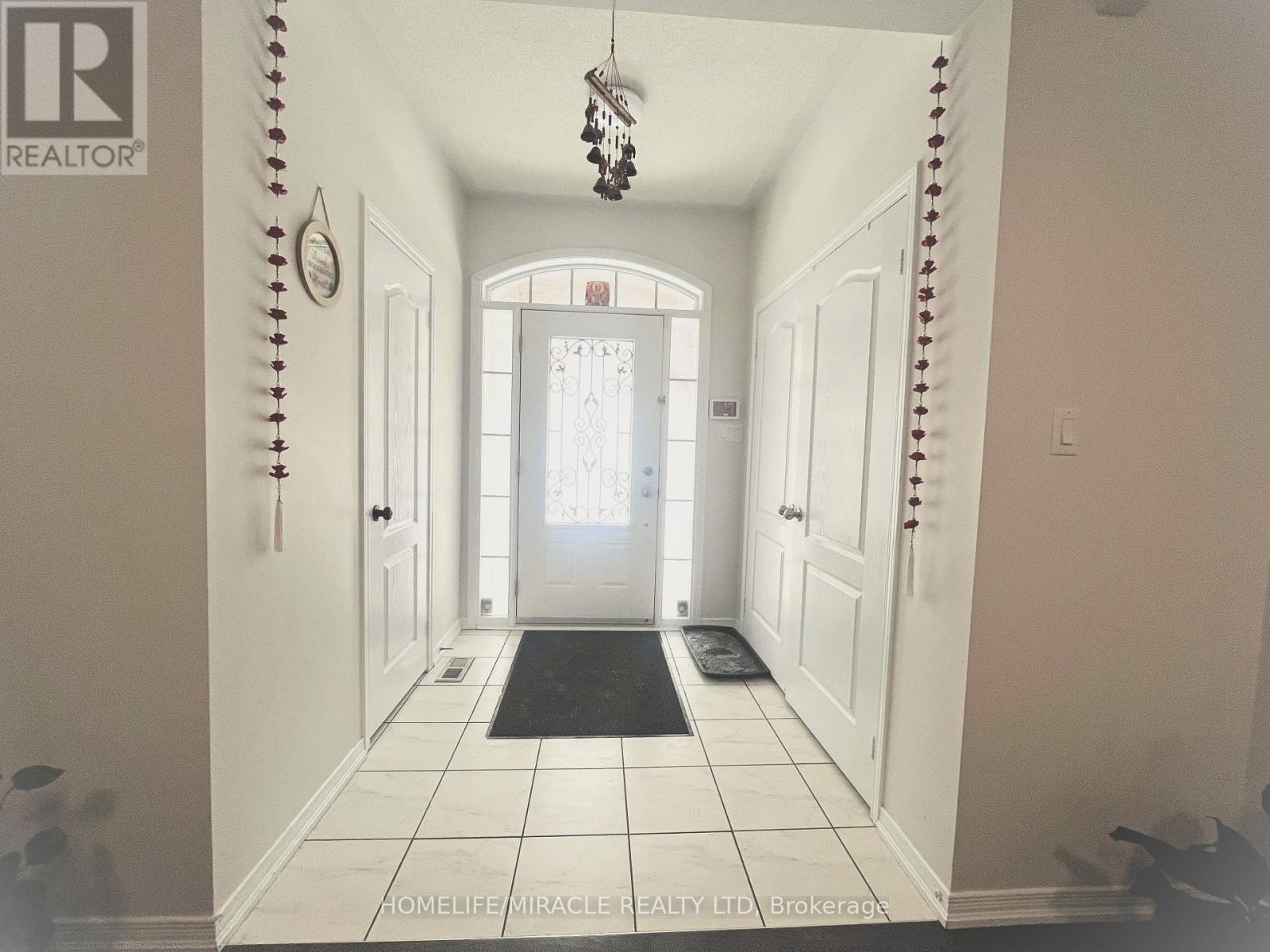 1527 Winville Road, Pickering, Ontario  L1X 0B8 - Photo 3 - E12785610