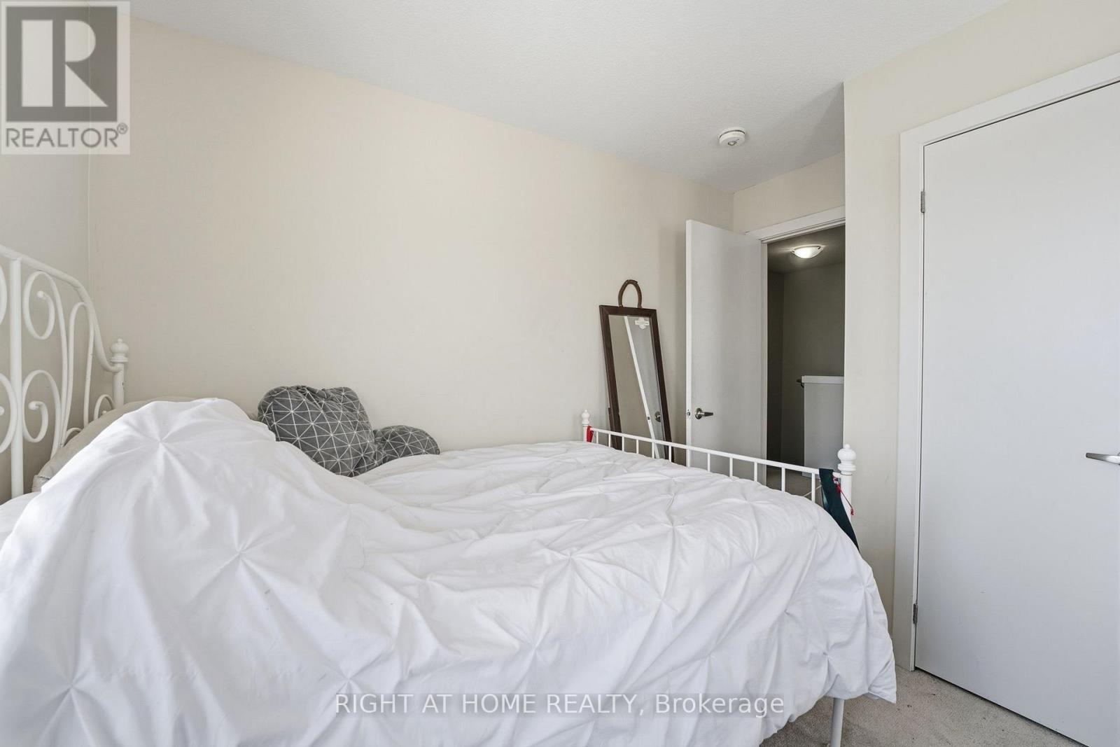 67 - 590 North Service Road, Hamilton, Ontario  L8E 0K5 - Photo 18 - X12785844