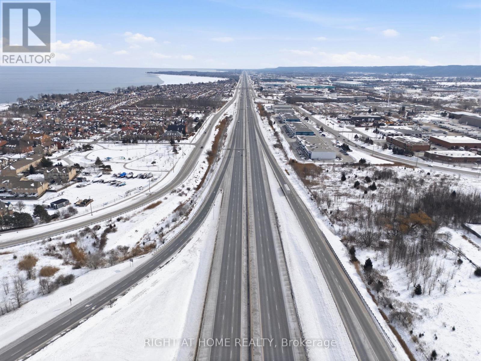 67 - 590 North Service Road, Hamilton, Ontario  L8E 0K5 - Photo 35 - X12785844