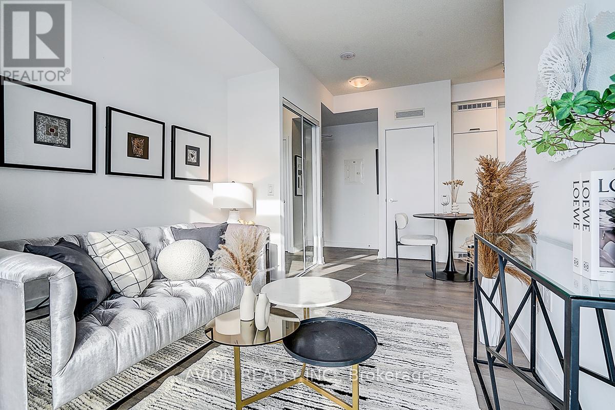 619 - 60 Honeycrisp Crescent, Vaughan, Ontario  L4K 0N5 - Photo 12 - N12785858