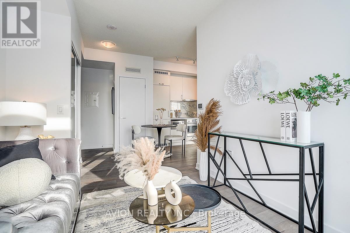 619 - 60 Honeycrisp Crescent, Vaughan, Ontario  L4K 0N5 - Photo 13 - N12785858