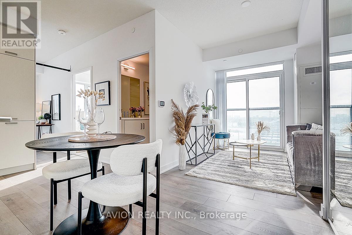 619 - 60 Honeycrisp Crescent, Vaughan, Ontario  L4K 0N5 - Photo 8 - N12785858