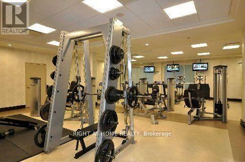 1502 - 1070 Sheppard Avenue W, Toronto, Ontario  M3J 0G8 - Photo 6 - W12785860