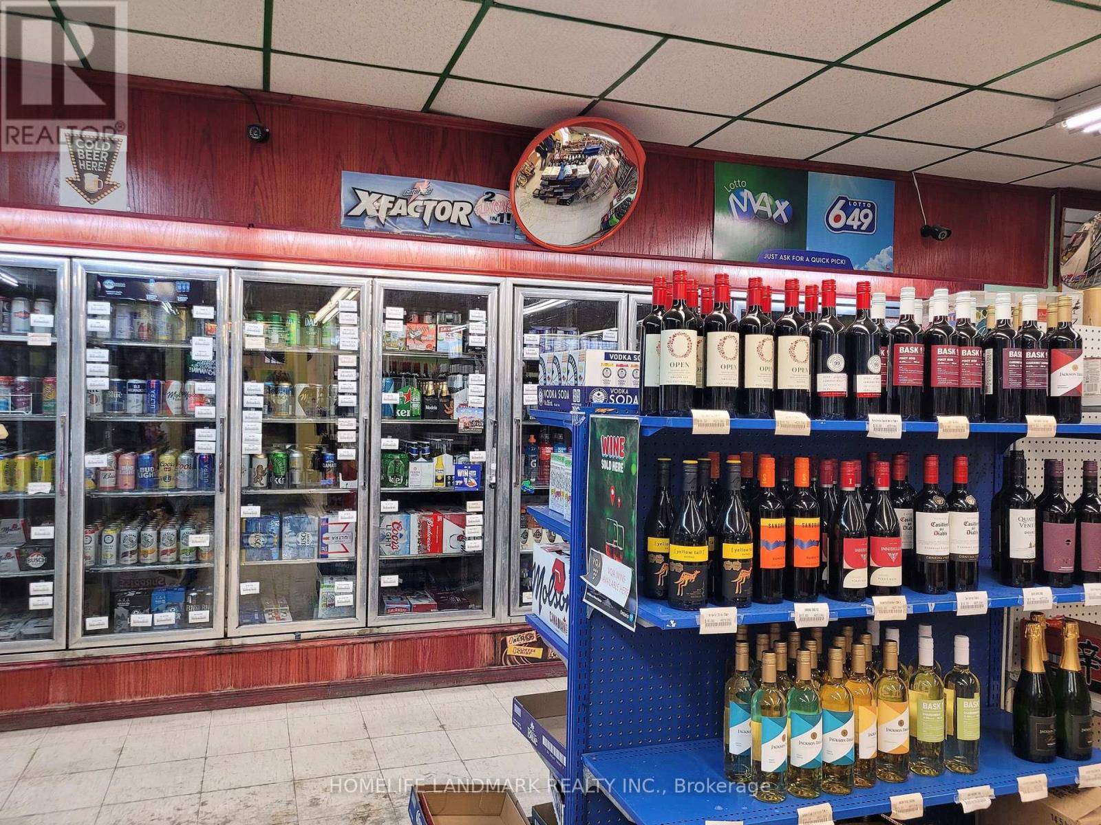 415 Main Street N, Brampton, Ontario  L6X 1N8 - Photo 2 - W12785872