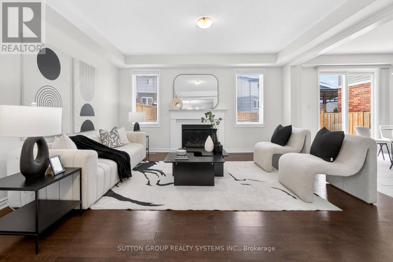 693 DOON SOUTH DRIVE, Kitchener, Ontario