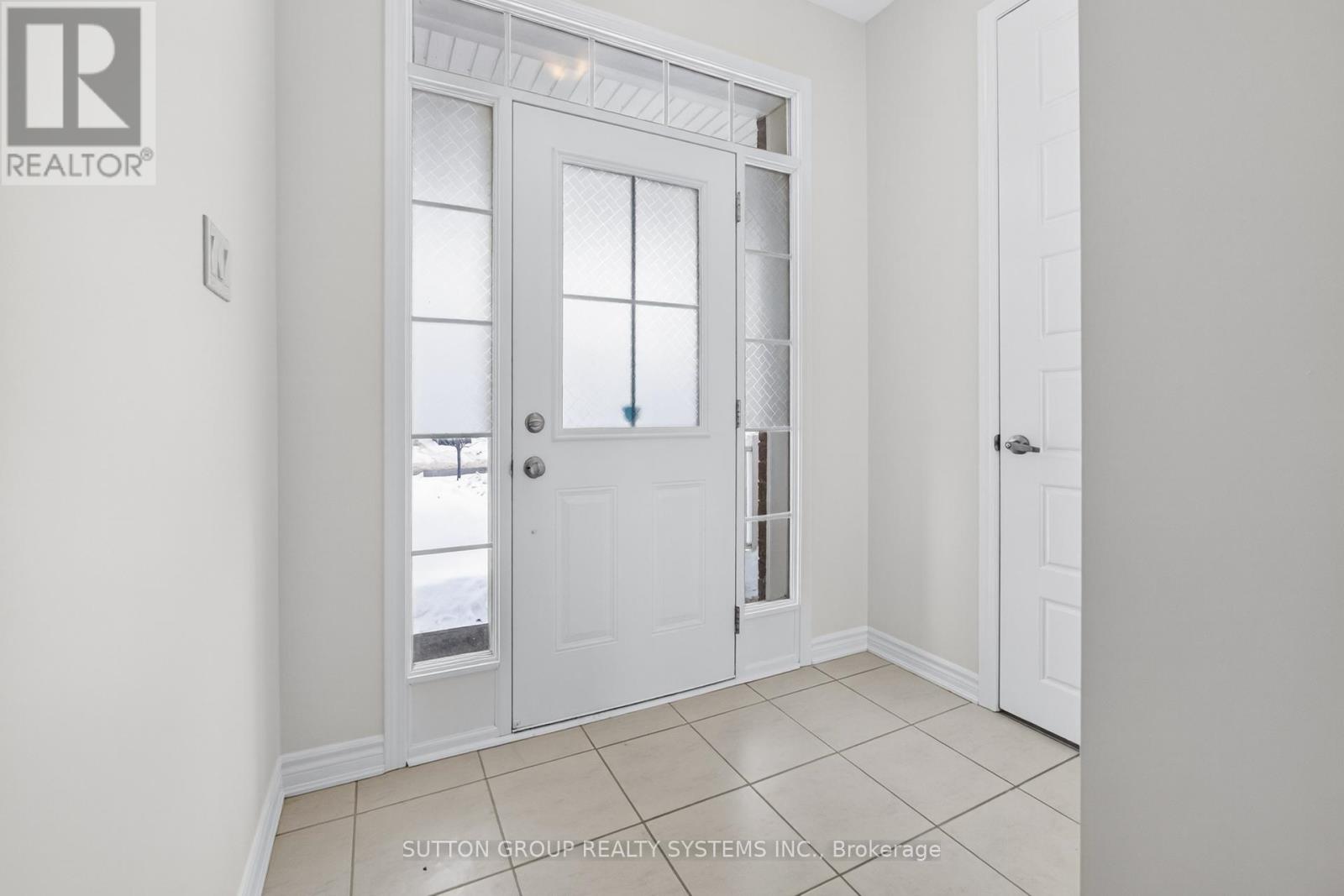 693 Doon South Drive, Kitchener, Ontario  N2P 0H5 - Photo 8 - X12785866