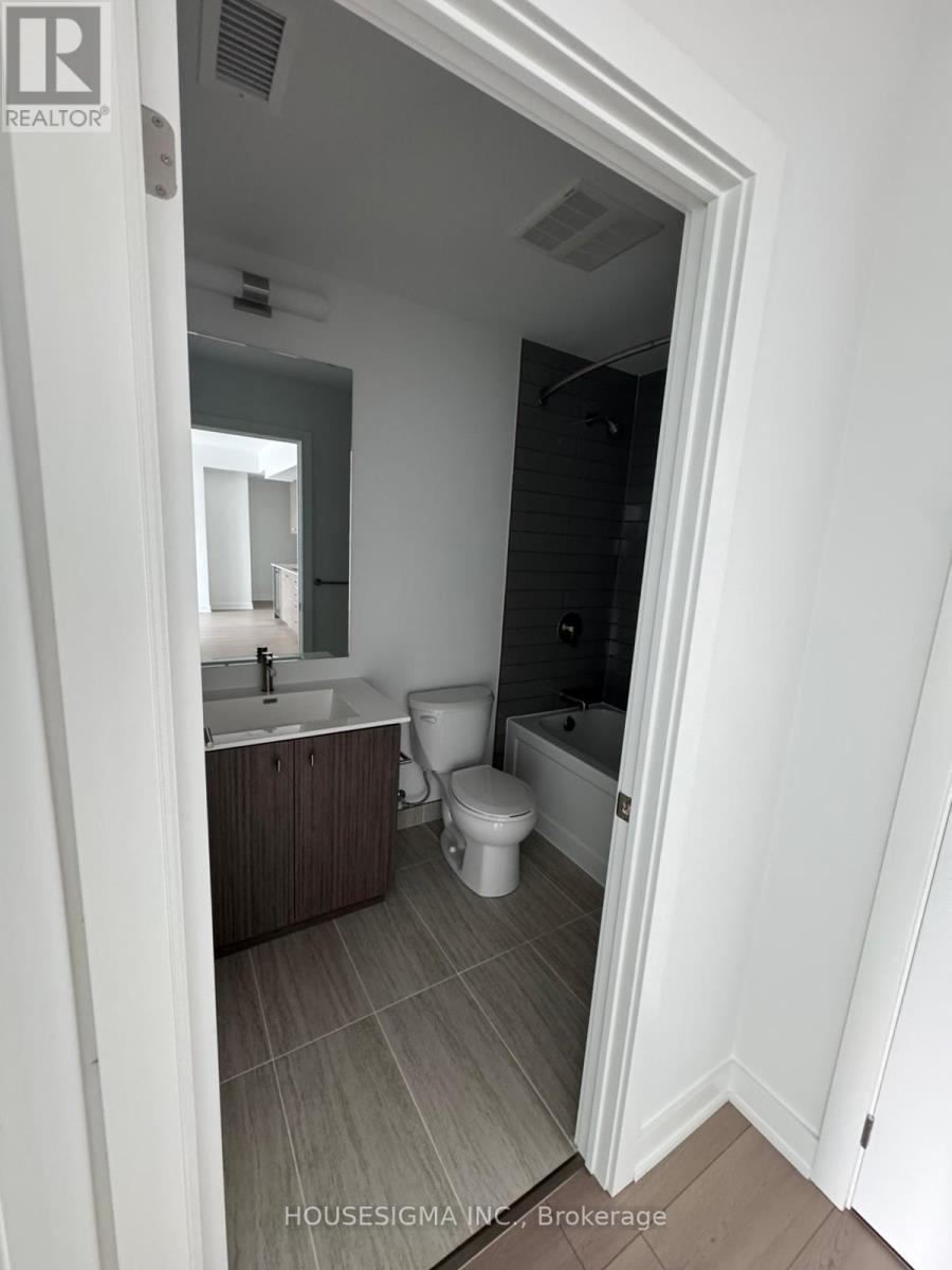 806 - 25 Wellington Street S, Kitchener, Ontario  N2G 0G5 - Photo 4 - X12785884